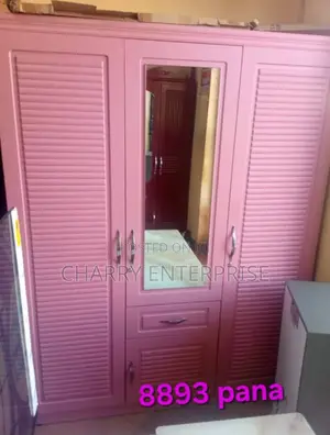 3 Doors Wardrobe Kabati Zuri La Nguo Milango 3 Lenye Kuvutia
