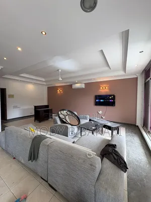 Furnished 3bdrm Apartment in Oyster Bay for rent
