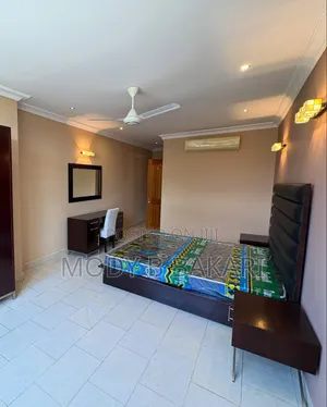 Furnished 3bdrm Apartment in Oyster Bay for rent