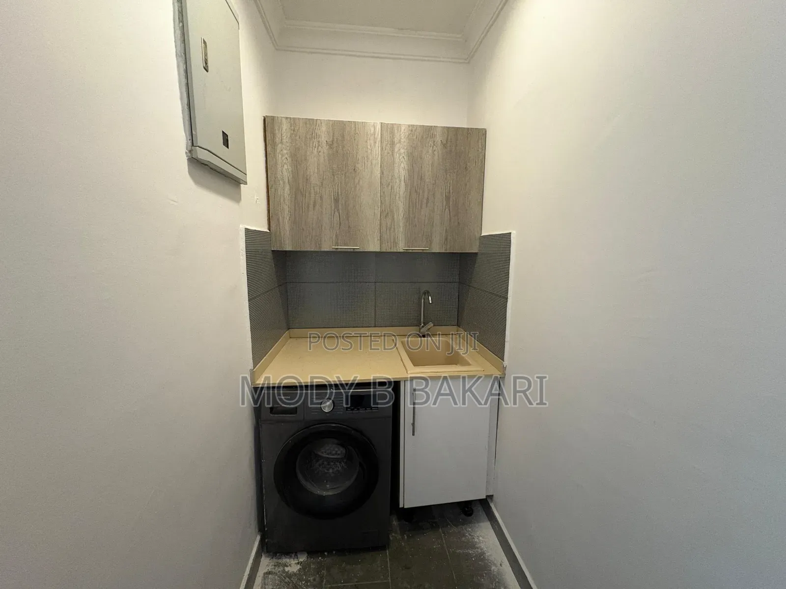 Furnished 3bdrm Apartment in Oyster Bay for rent