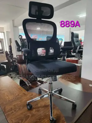 Relaxing Office Chair for All Office Use