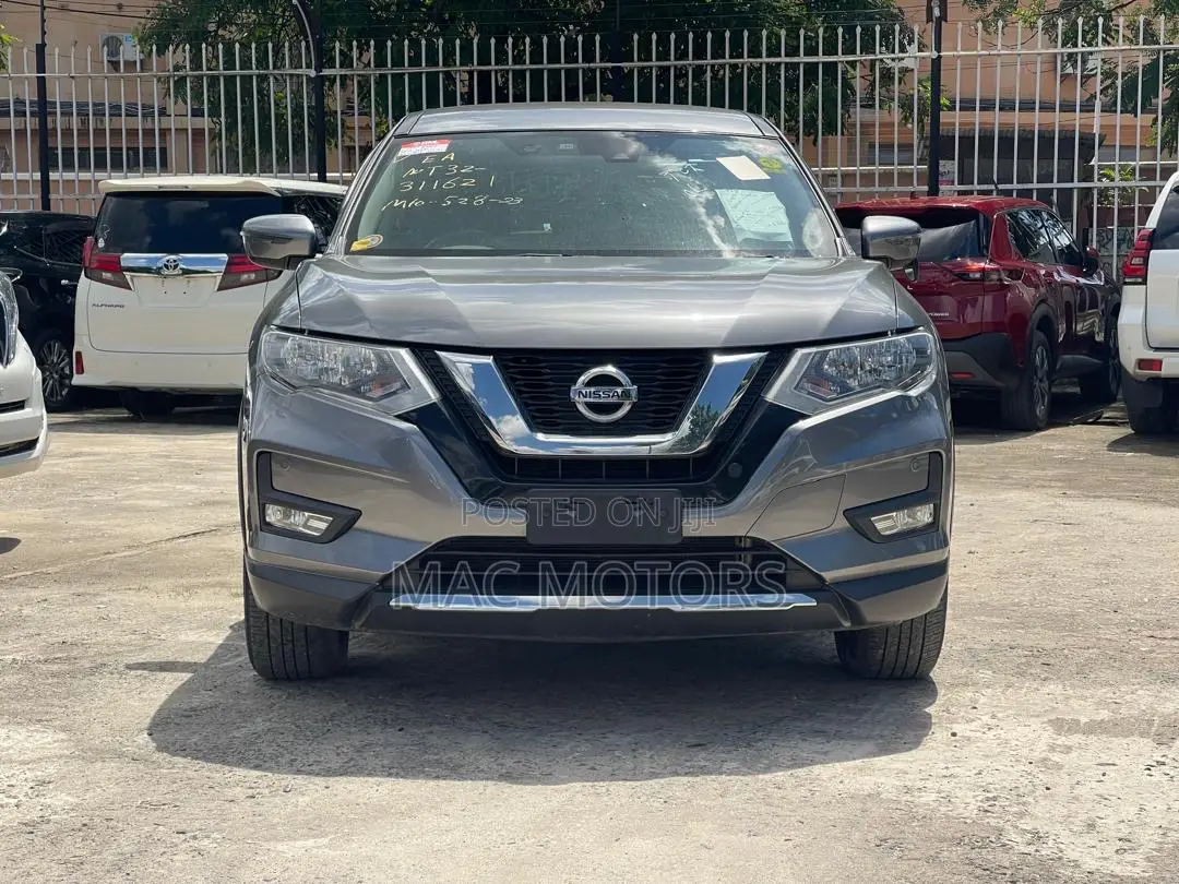 Nissan X-Trail 2.0 Hybrid FWD 2019 Gray