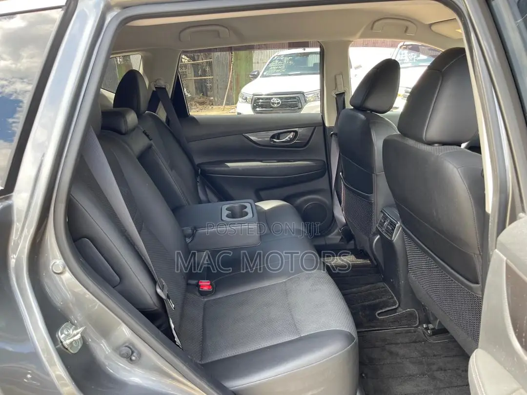 Nissan X-Trail 2.0 Hybrid FWD 2019 Gray