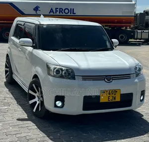 Toyota Corolla Rumion 2008 White