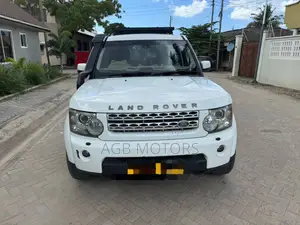 Land Rover Discovery 2014 White