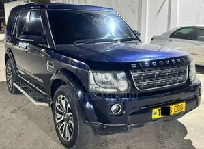 Land Rover Discovery 2015 Blue