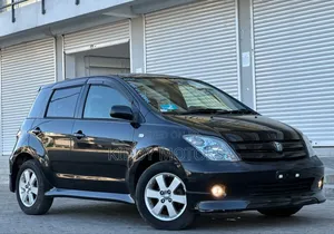 Toyota IST 2004 Black