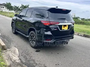 Toyota Fortuner 2018 Black