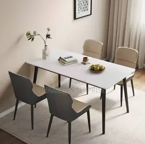 Dining Table/ Restaurant Table Comfortable Relaxing Chairs