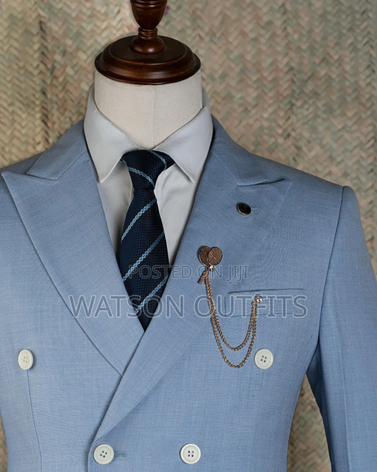 Men's Suits Made With High Quality Materials Suitable
