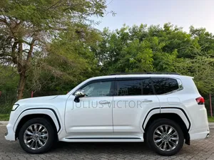 New Toyota Land Cruiser 2023 White