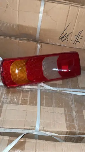 Benz Truck Tail Lamp Lens 0035441003/0025447390