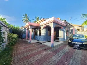 3bdrm House in Makongo Juu, Sinza for sale