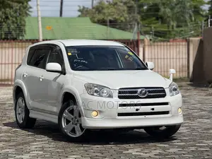 Toyota RAV4 2008 White