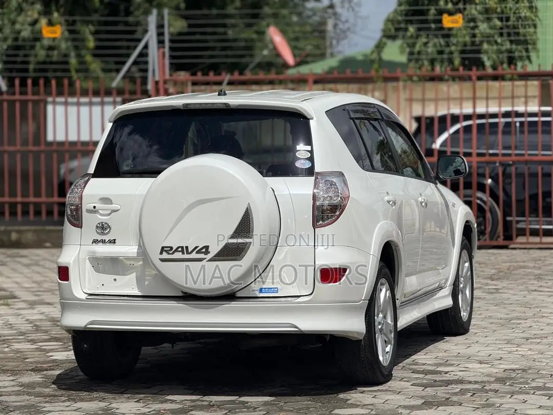 Toyota RAV4 2008 White