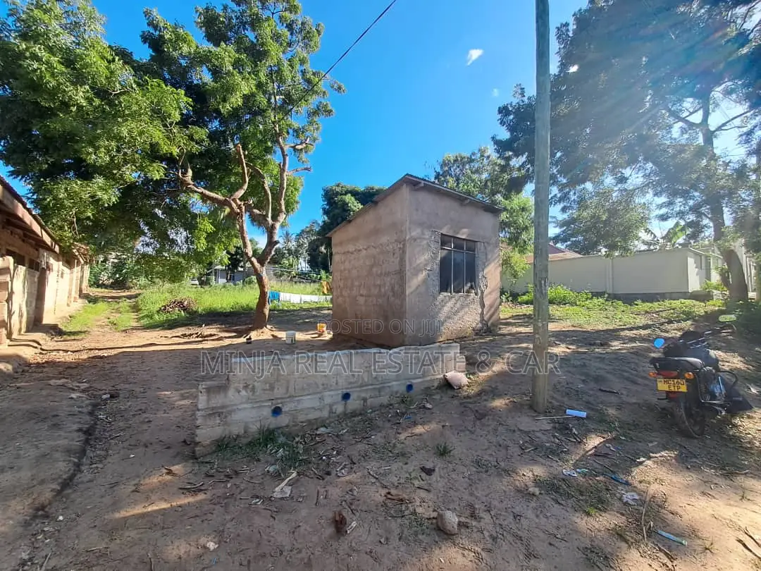 Kiwanja Kinauzwa Madale