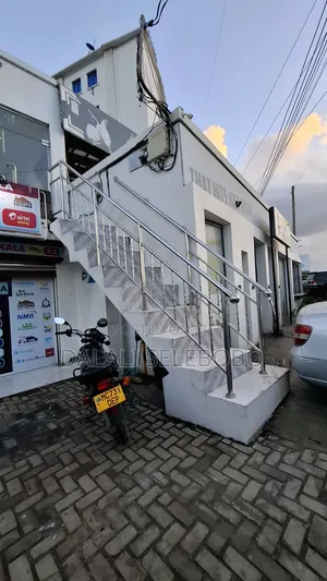 Office Space Fow 2 Full Ac Opp Mliman Cty Mall