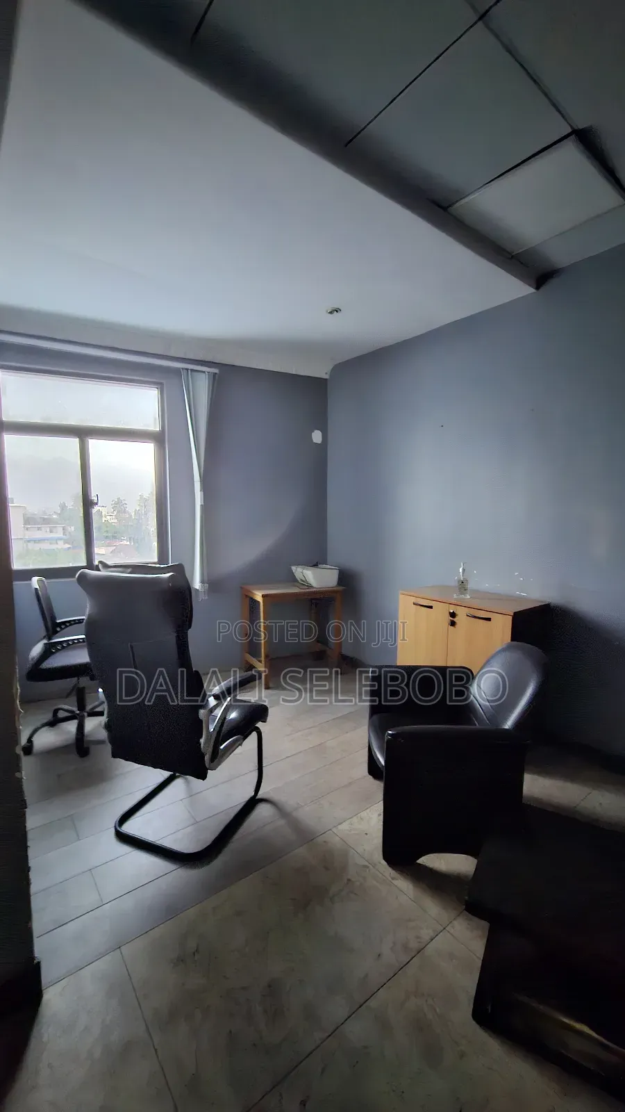 Office Space Fow 2 Full Ac Opp Mliman Cty Mall
