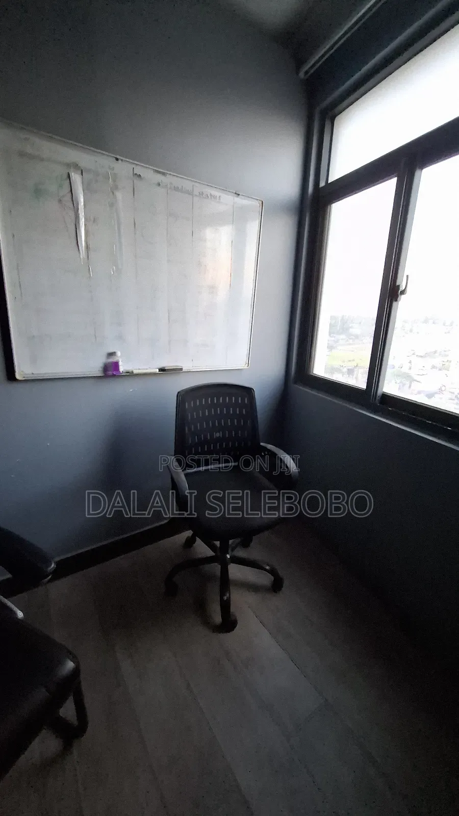 Office Space Fow 2 Full Ac Opp Mliman Cty Mall