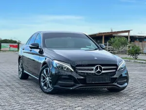 Mercedes-Benz C180 2015 Black