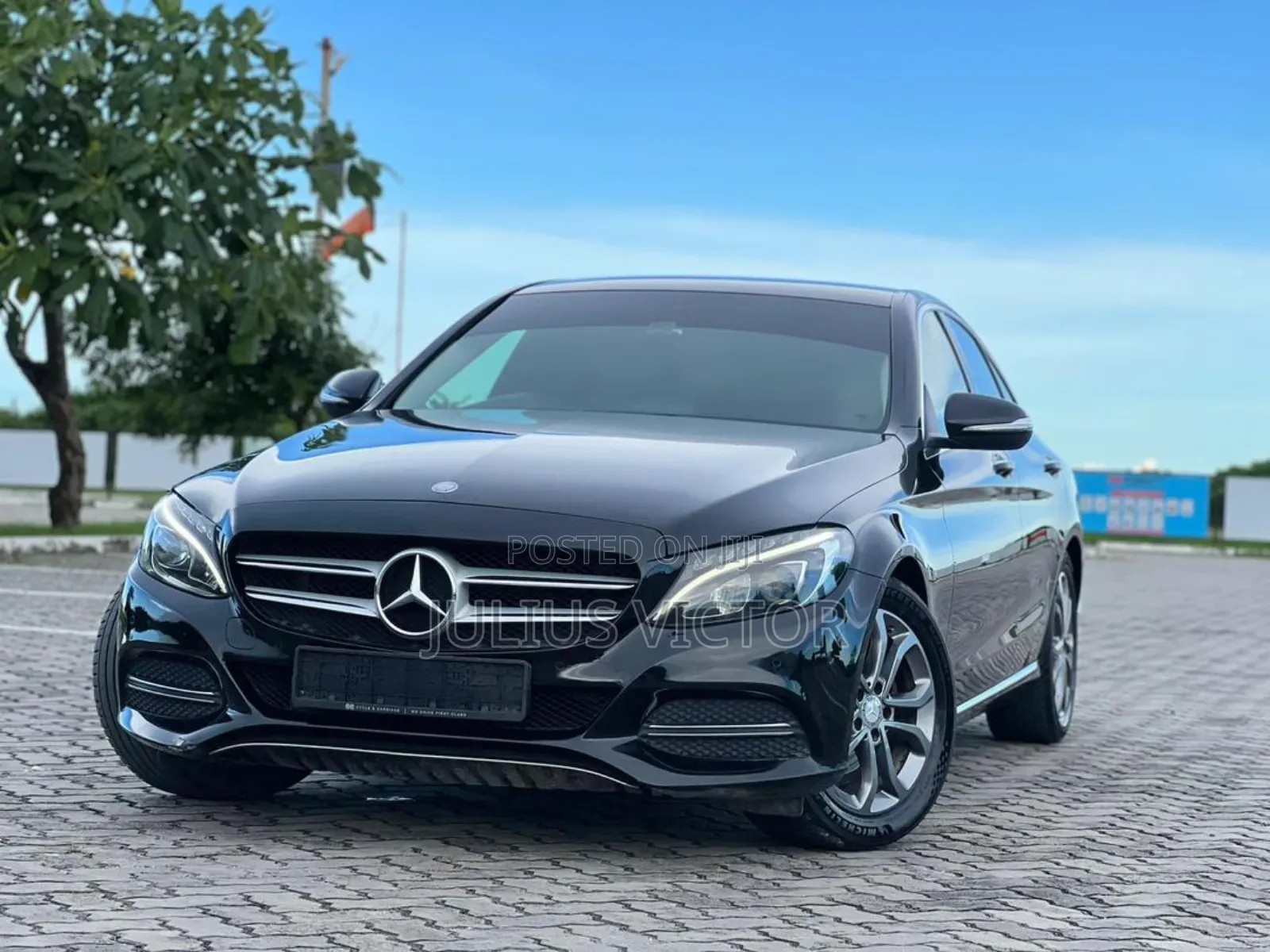 Mercedes-Benz C180 2015 Black