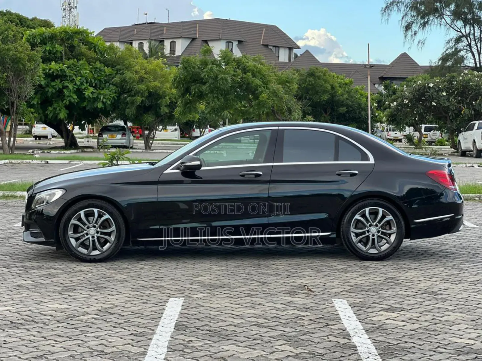 Mercedes-Benz C180 2015 Black