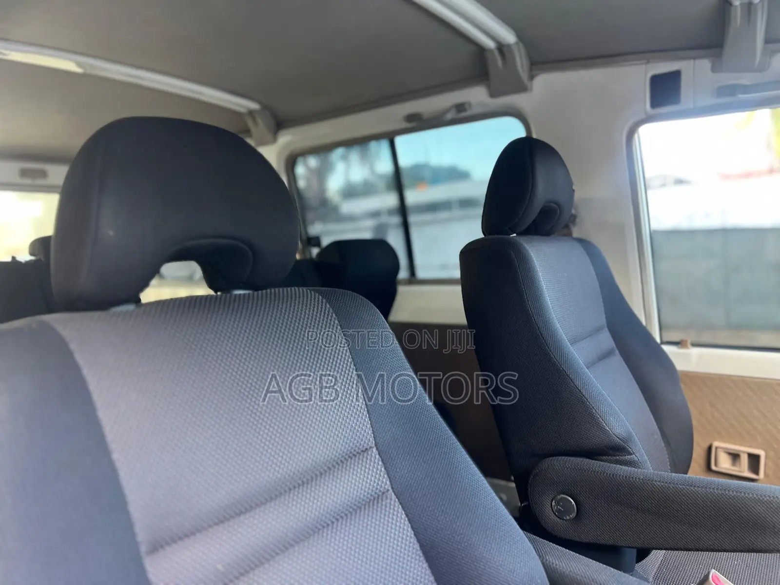 Toyota Land Cruiser 2008 White