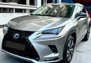 Lexus NX 2019 Silver