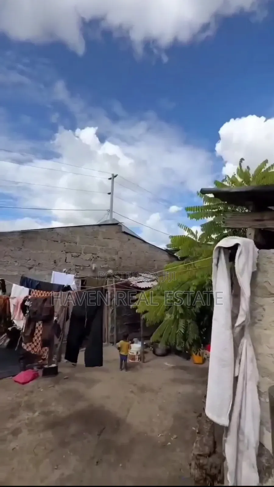 Kiwanja Kinauzwa Kinondoni