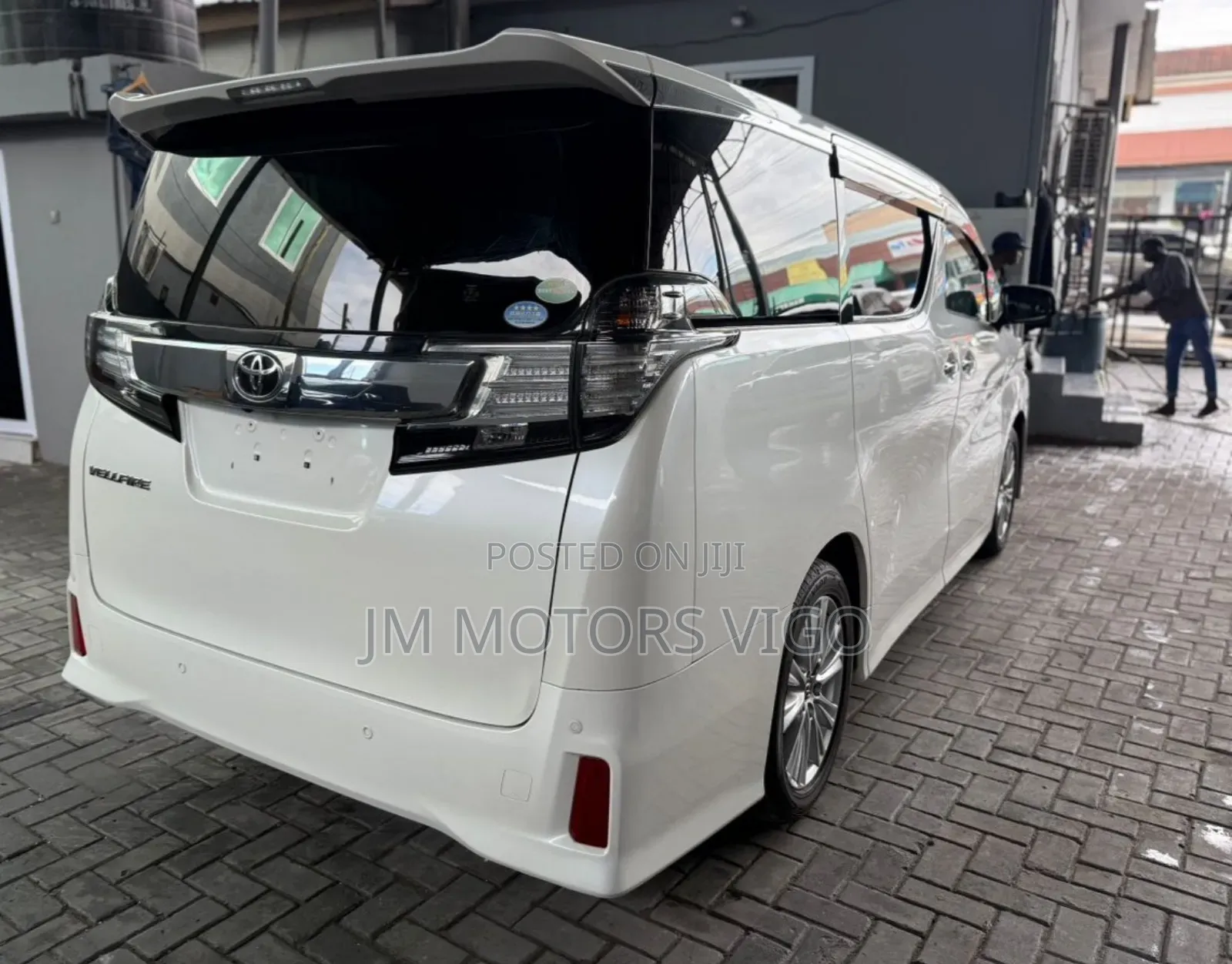 Toyota Vellfire 2015 White