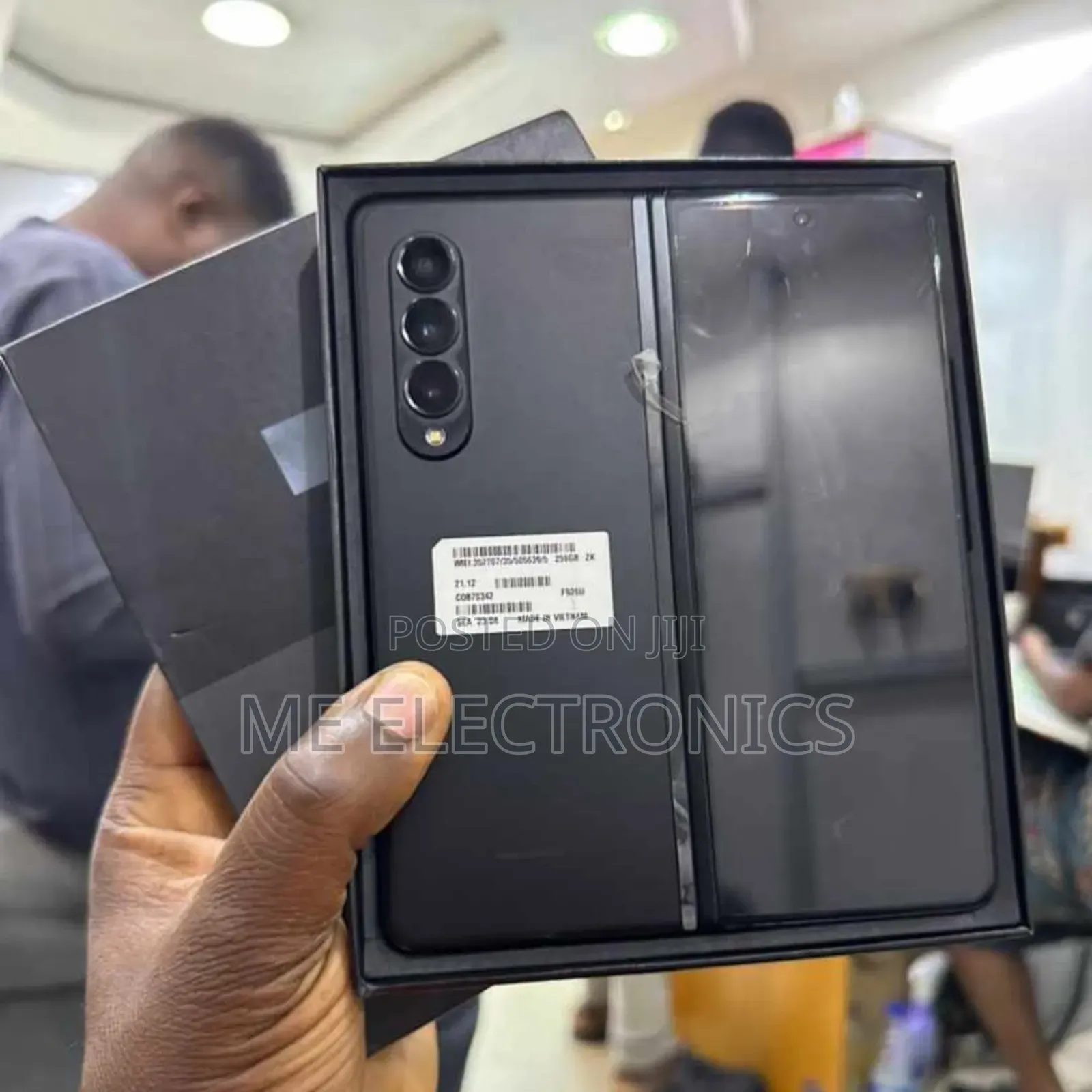 New Samsung Galaxy Z Fold 3 256 GB