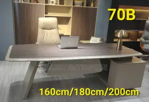 Office Table Professional That Ensure Best Performance 160cm