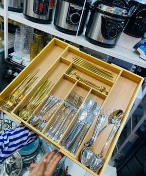 Cutlery Wooden Holder