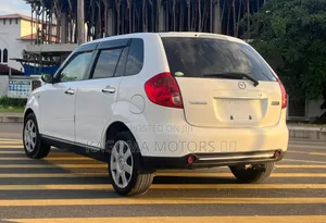 Mazda Verisa 2009 White