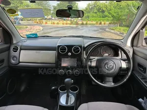 Mazda Verisa 2009 White