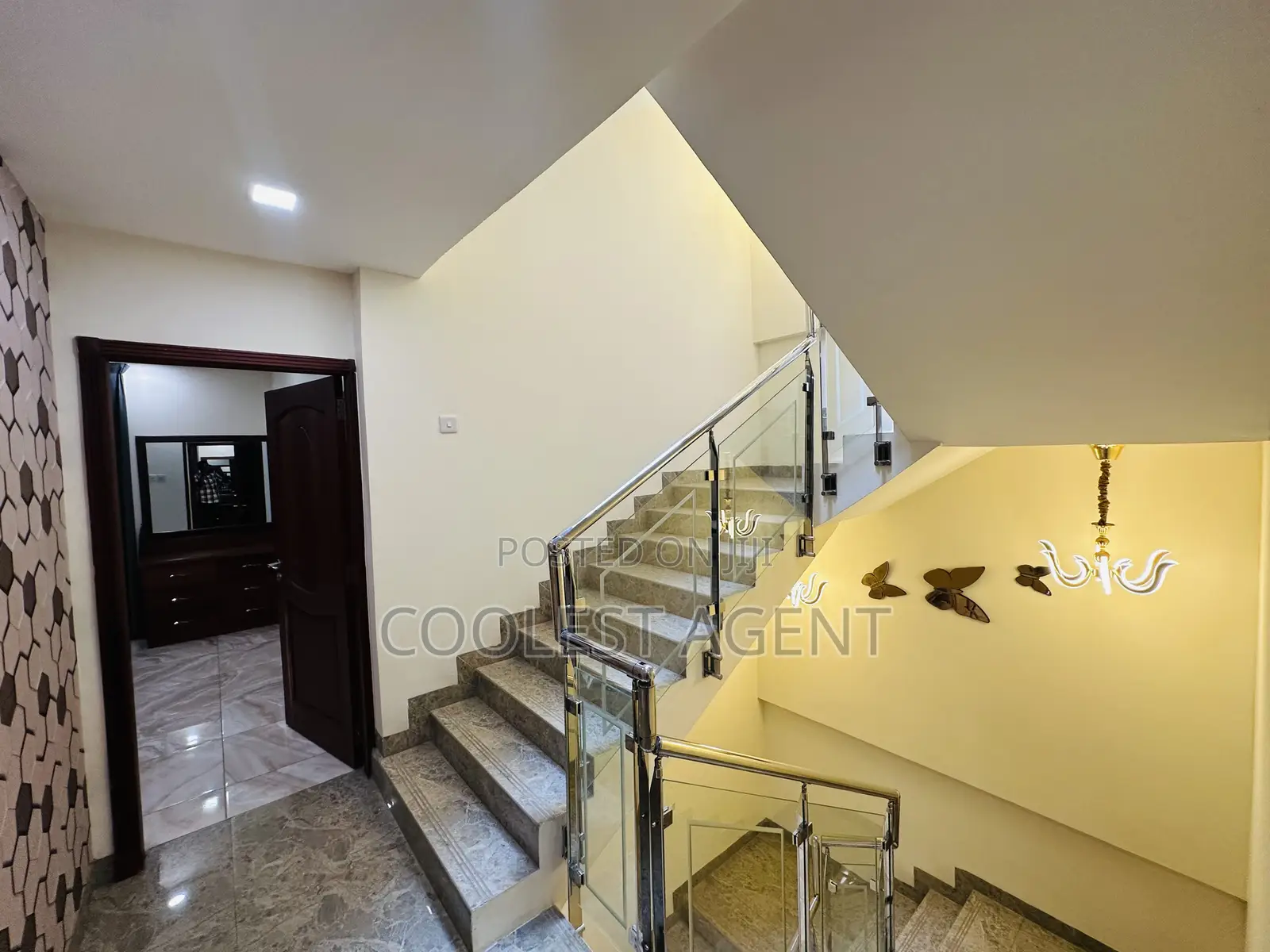 Furnished 3bdrm Villa in Coolest Estate for rent