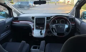 Toyota Vellfire 2009 Silver