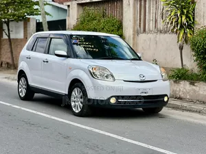 Mazda Verisa 2010 Pearl