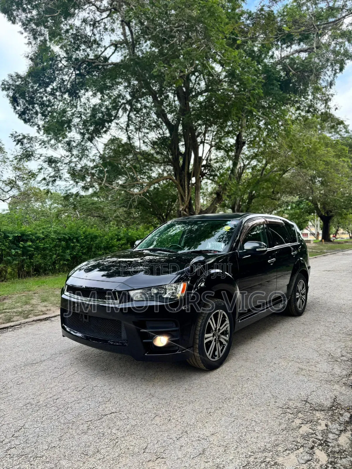 Mitsubishi Outlander 2011 Black