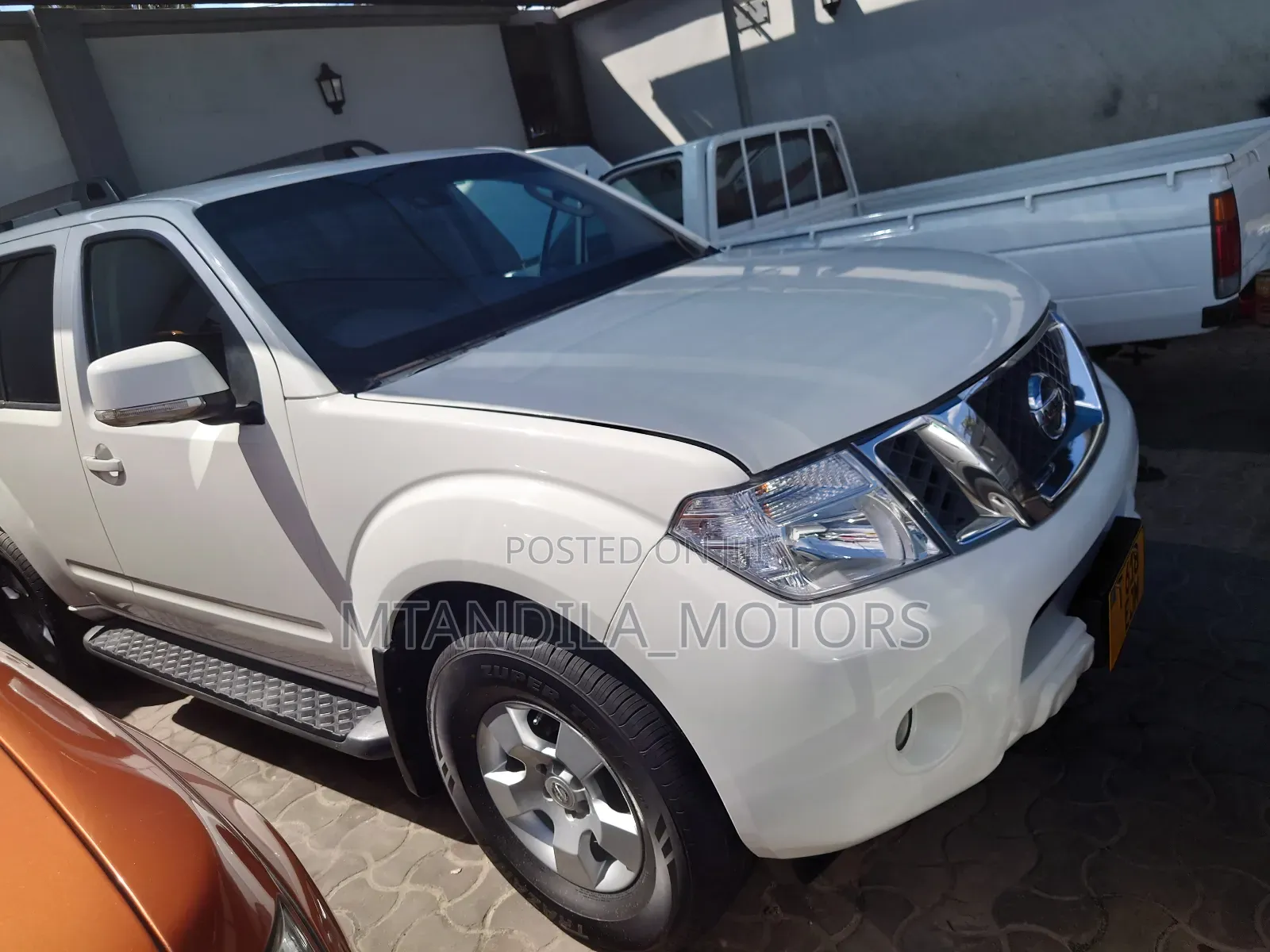 Nissan Elgrand 2006 White