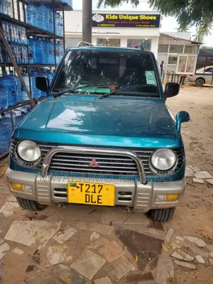 Mitsubishi Pajero Junior 1998 Green