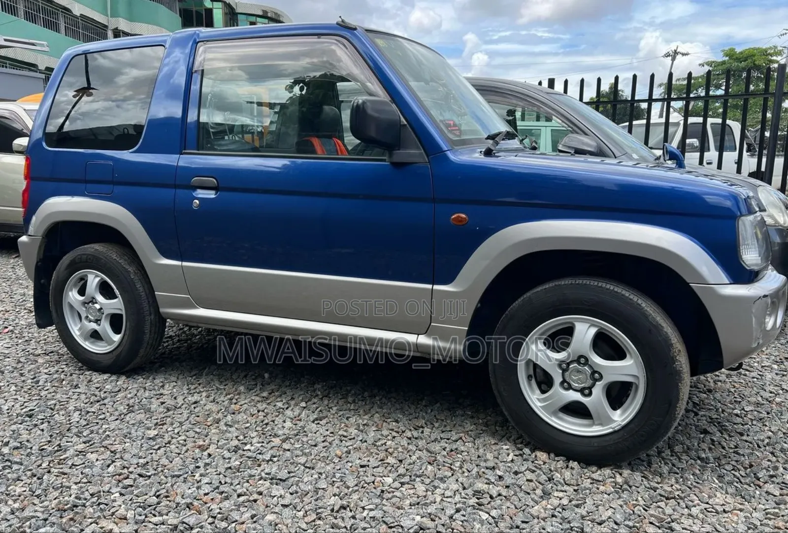 Mitsubishi Pajero Junior 1998 Blue