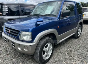 Mitsubishi Pajero Junior 1998 Blue
