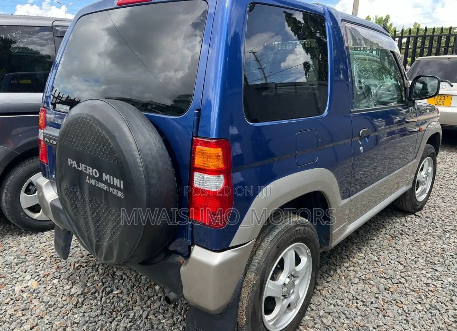 Mitsubishi Pajero Junior 1998 Blue