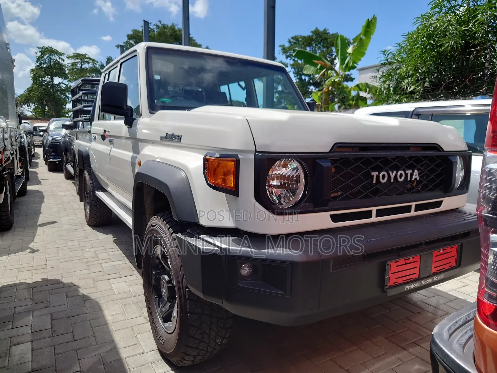 Toyota Land Cruiser 3.3 Diesel 4WD 2022 White