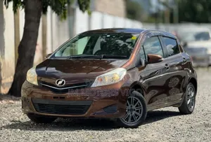 Toyota Vitz 2014 Brown