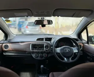 Toyota Vitz 2014 Brown