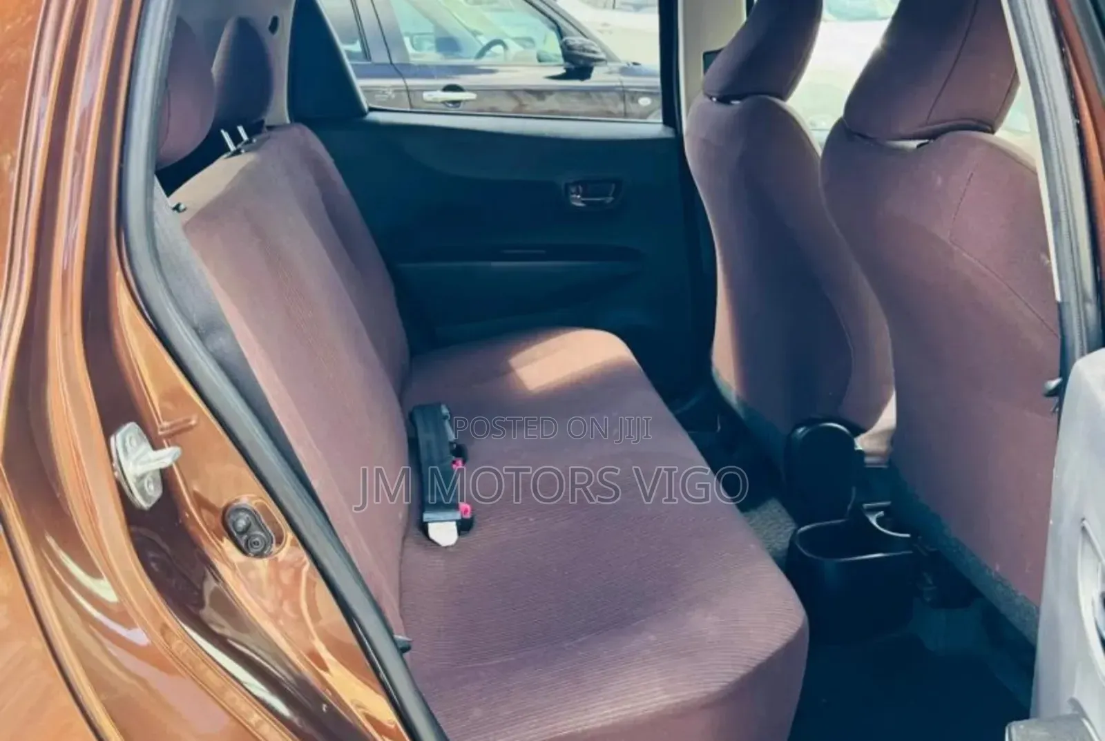 Toyota Vitz 2014 Brown