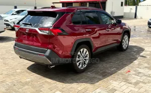 Toyota RAV4 2019 Red