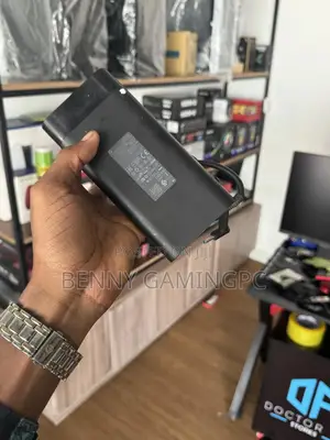Hp (W200) Laptop Charge